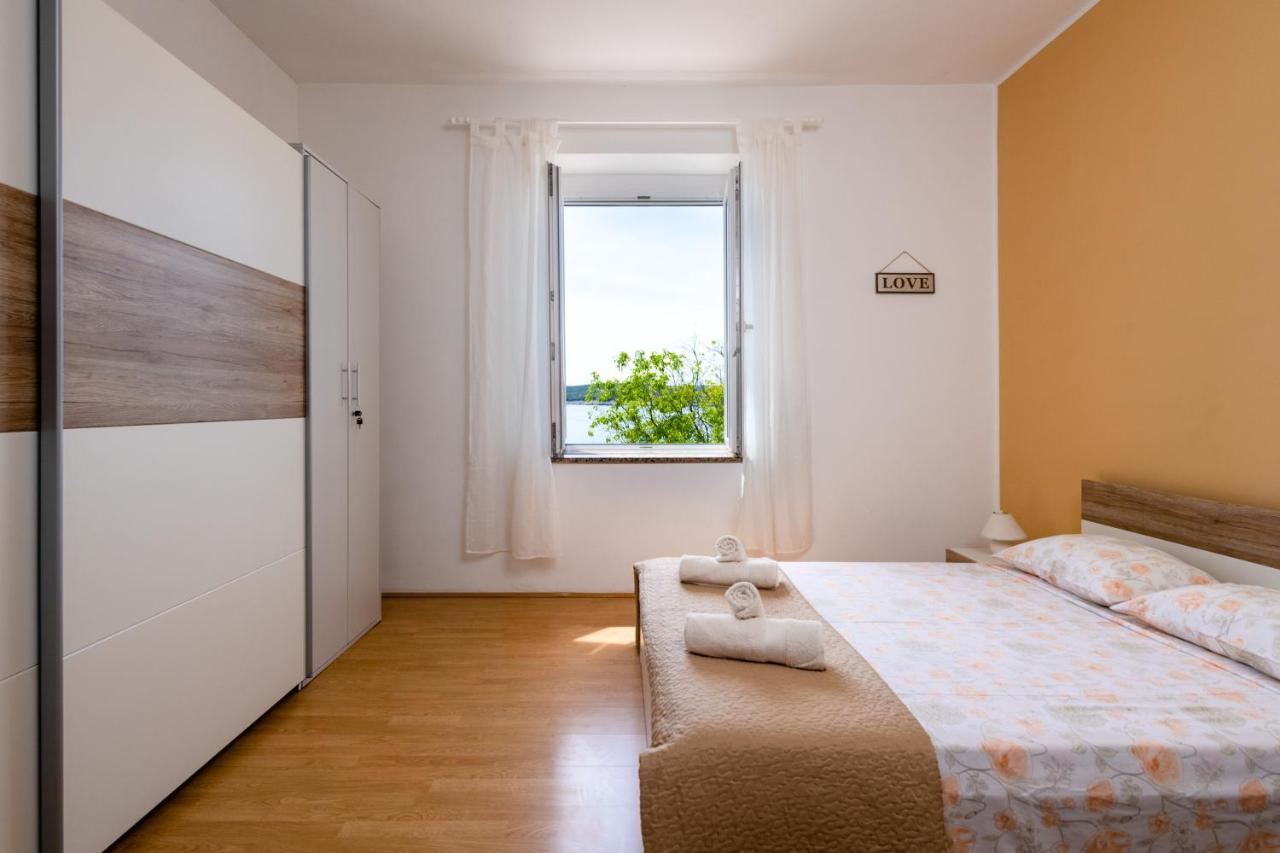 Apartment Dobric Коромачно Экстерьер фото